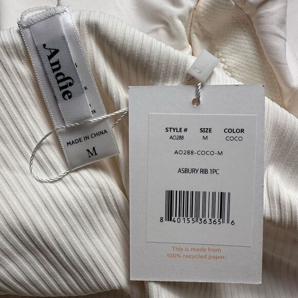 NWT Andie Swim The Asbury Ribbed One-Piece High Neck
Cocoa (off white) - M - Picture 7 of 10
